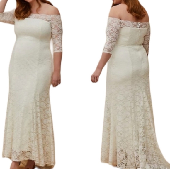 torrid Dresses & Skirts - Torrid Ivory Lace Off Shoulder Fit & Flare Train Scalloped Hem Wedding D…